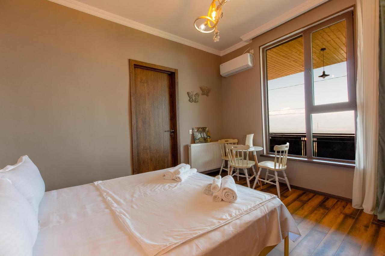 4 Rooms Signagi Exterior foto